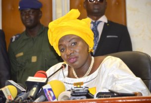 AMINATA TOURE repond a Idrissa Seck CESE Canalactu