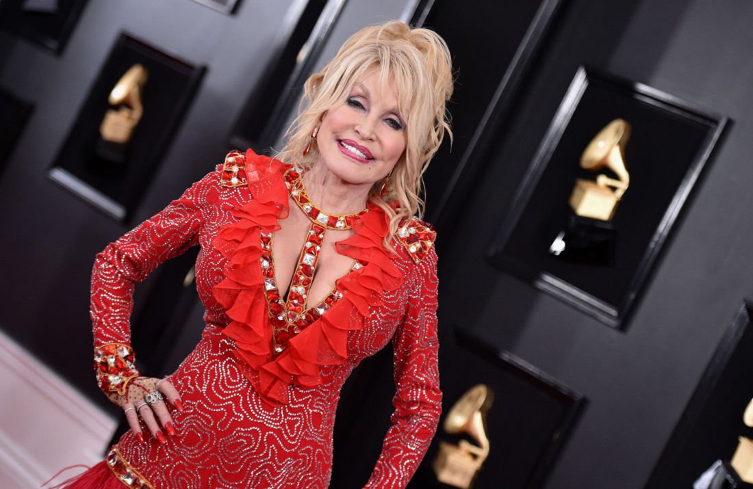 Dolly Parton Covid 19 vaccin finance Canalactu