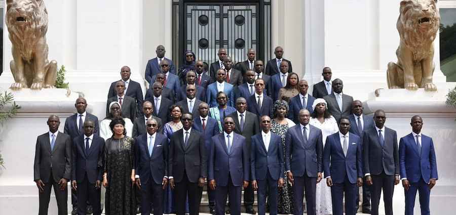 Sénégal, Conseil des ministres, les membres du nouveau gouvernement au Palais de la République pour la photo officielle.