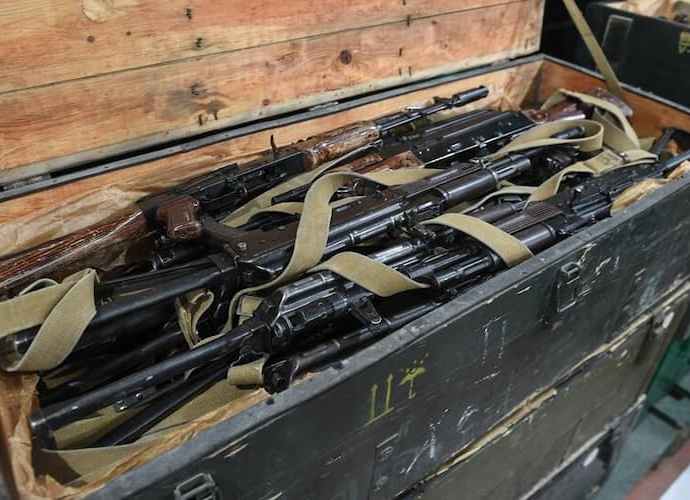 Caisse d'arme, fusil d'assaut